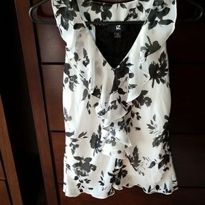 Black & white floral tank